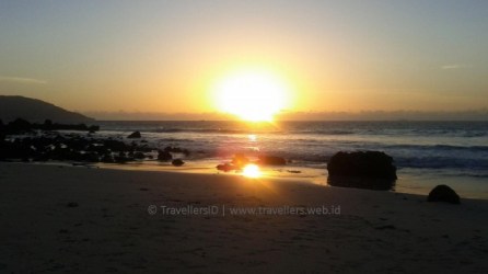 Pantai Kasih, photo by travellers.web.id